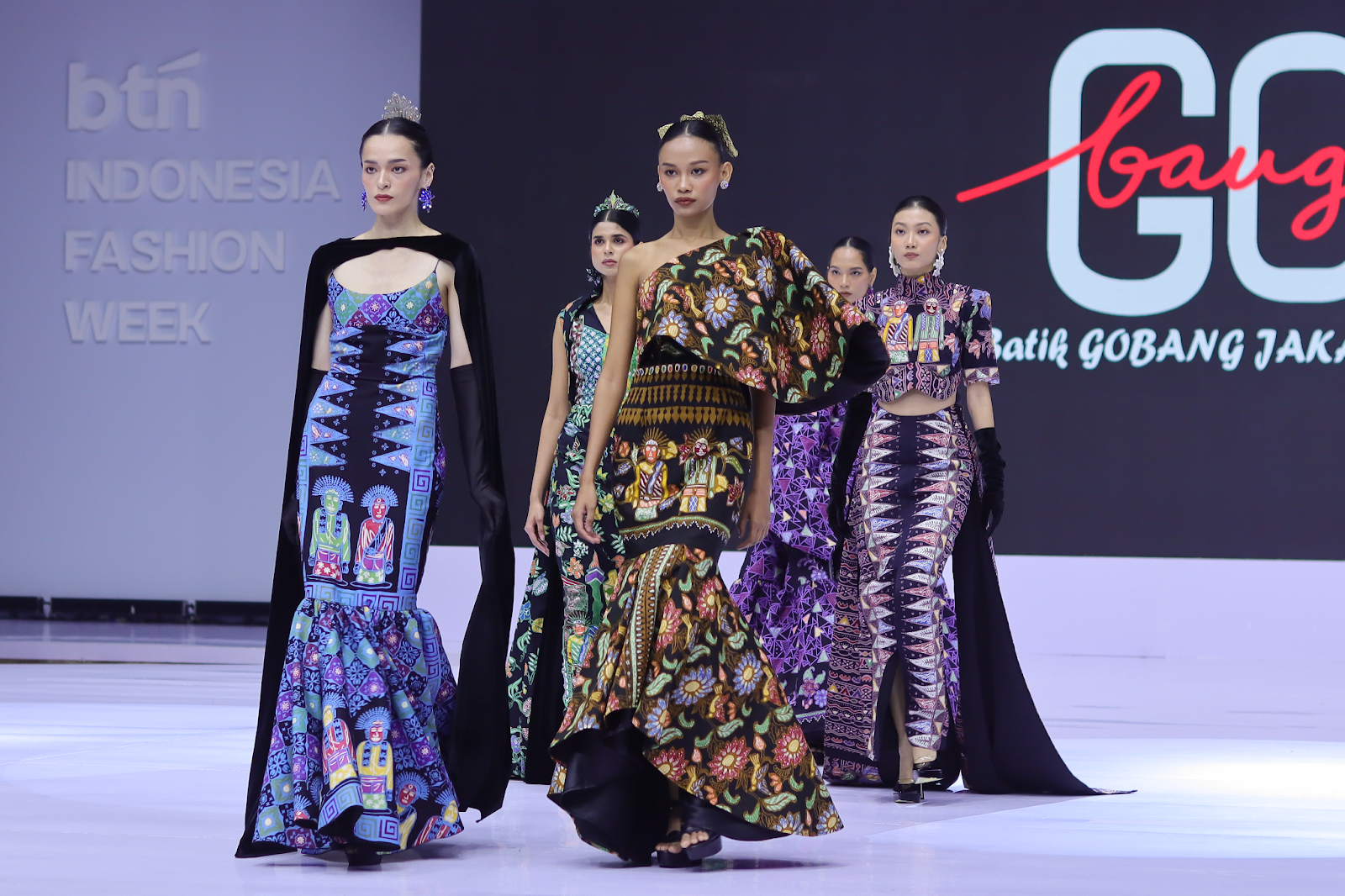 Fashion Indonesia 2025: Tren Sustainable, Digital Wearables, dan Eksplorasi Budaya